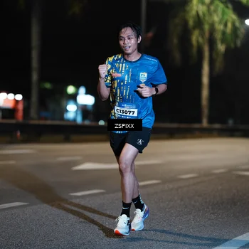 Runner Photo 5837118
