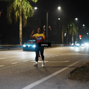 Runner Photo 5837158