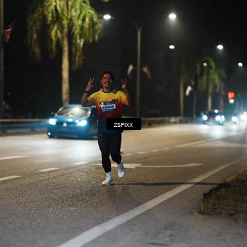 Runner Photo 5837168