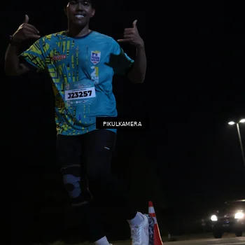 Runner Photo 5837173