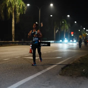 Runner Photo 5837236
