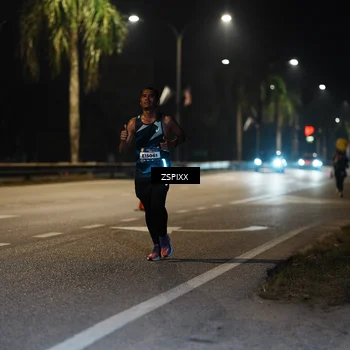 Runner Photo 5837244