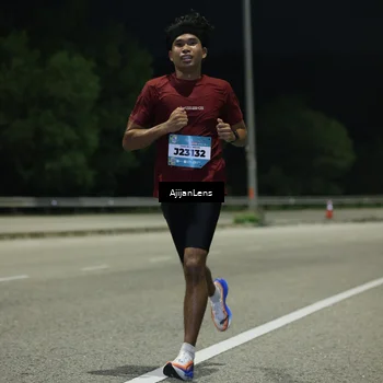 Runner Photo 5837247