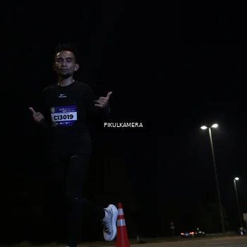 Runner Photo 5837305