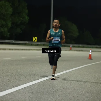 Runner Photo 5837592