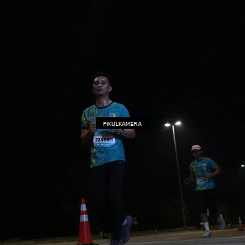 Runner Photo 5837680