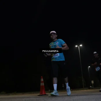 Runner Photo 5837705