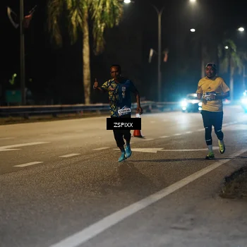 Runner Photo 5837754
