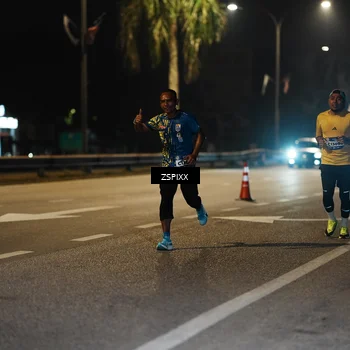 Runner Photo 5837770