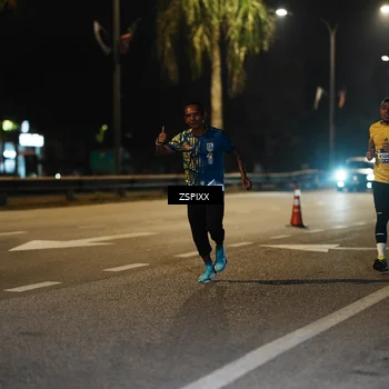 Runner Photo 5837787