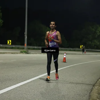 Runner Photo 5837900