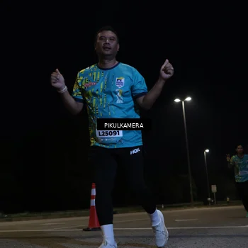 Runner Photo 5838403