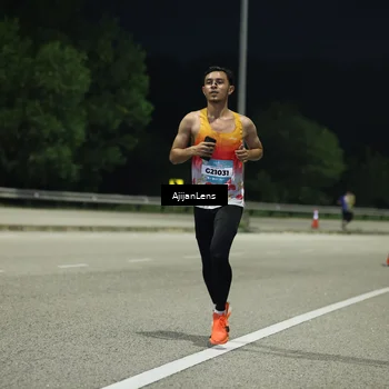 Runner Photo 5839073