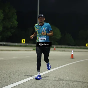 Runner Photo 5839402