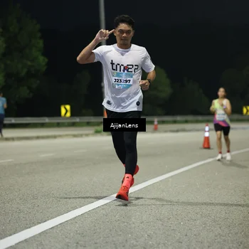 Runner Photo 5840070