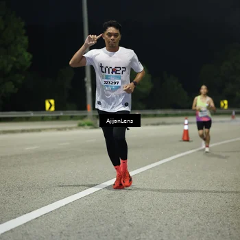 Runner Photo 5840078