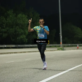 Runner Photo 5840270