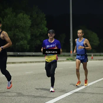 Runner Photo 5840573