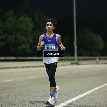 Runner Photo 5840860