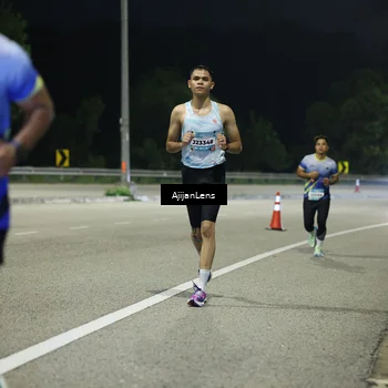 Runner Photo 5841012