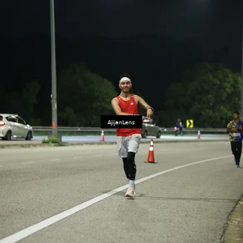Runner Photo 5841043