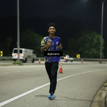 Runner Photo 5841076