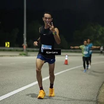 Runner Photo 5841123