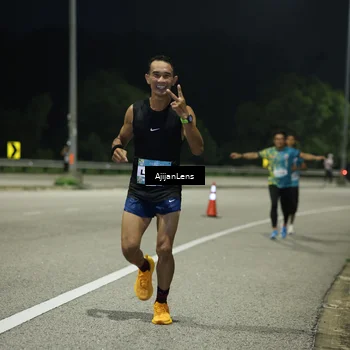 Runner Photo 5841135