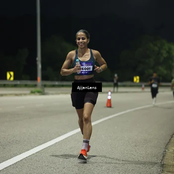 Runner Photo 5841147