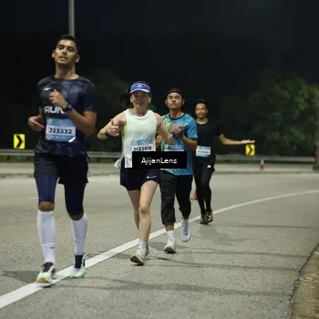 Runner Photo 5841185