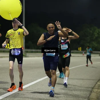Runner Photo 5841749