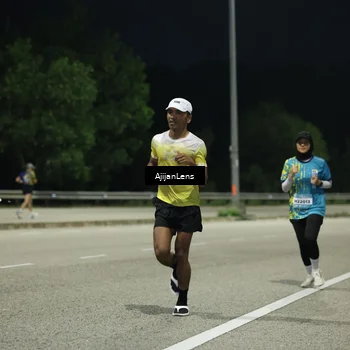 Runner Photo 5841846