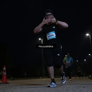 Runner Photo 5842111