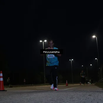 Runner Photo 5842124