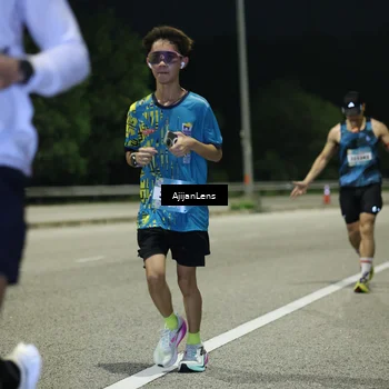 Runner Photo 5842222