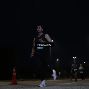 Runner Photo 5842359