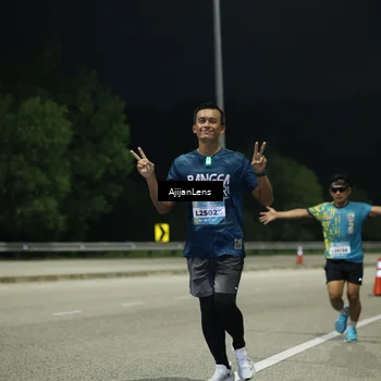 Runner Photo 5842673
