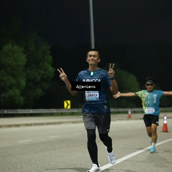 Runner Photo 5842681