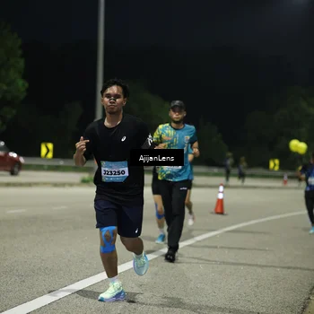 Runner Photo 5842999