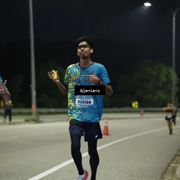 Runner Photo 5843090