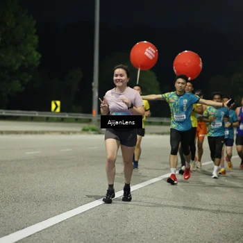 Runner Photo 5843210