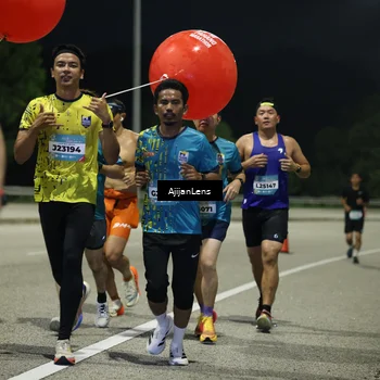 Runner Photo 5843275