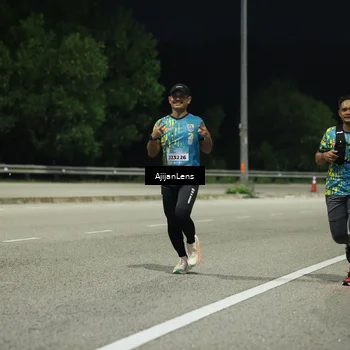 Runner Photo 5843675
