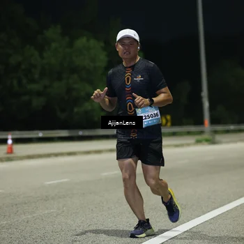 Runner Photo 5843743