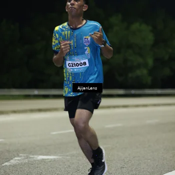 Runner Photo 5843773