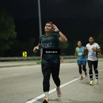 Runner Photo 5844002