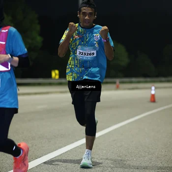 Runner Photo 5844060