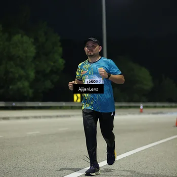 Runner Photo 5844387