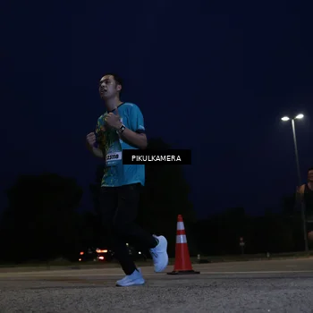 Runner Photo 5845030