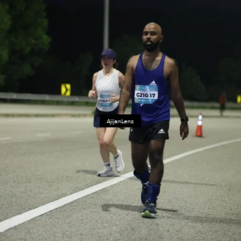 Runner Photo 5845068